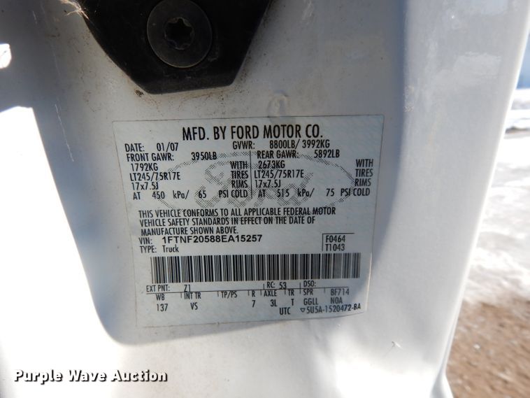 image for item DE4211 2008 Ford F250 Super Duty XL pickup truck