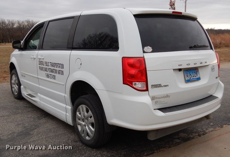 image for item DE4218 2016 Dodge Grand Caravan handicap accessible van