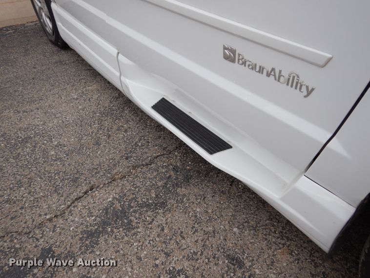 image for item DE4218 2016 Dodge Grand Caravan handicap accessible van