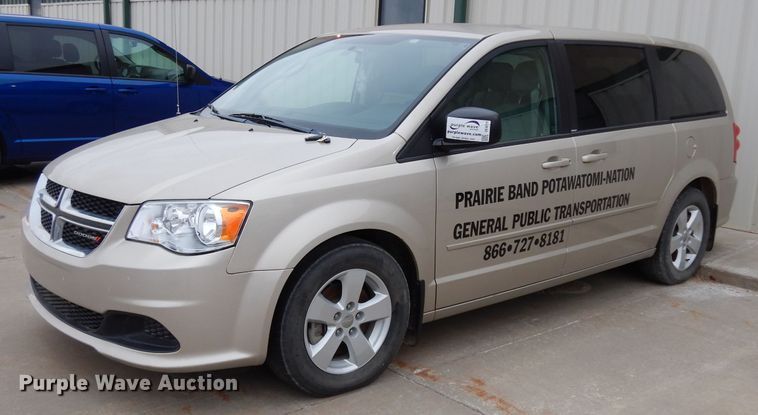 image for item DE4219 2013 Dodge Grand Caravan van