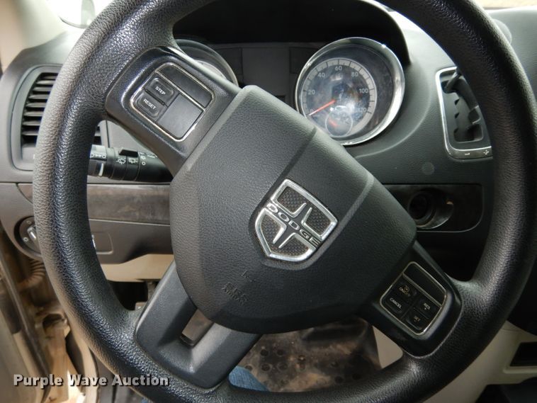 image for item DE4219 2013 Dodge Grand Caravan van