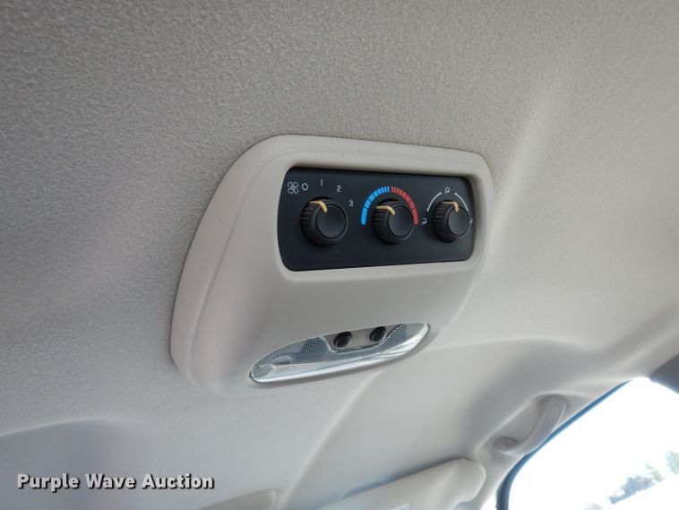 image for item DE4237 2005 Chevrolet Tahoe SUV