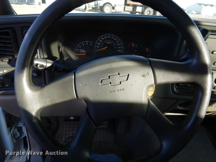 image for item DE4237 2005 Chevrolet Tahoe SUV