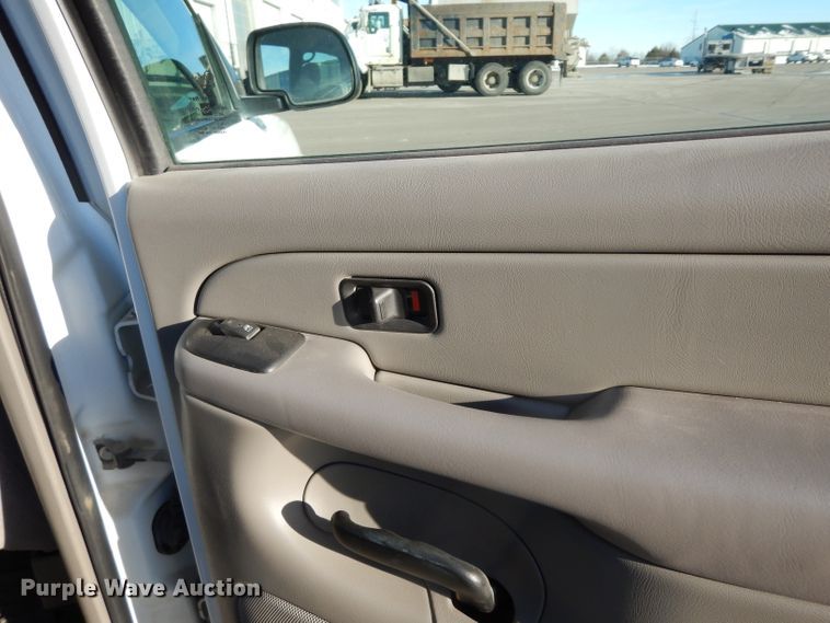 image for item DE4237 2005 Chevrolet Tahoe SUV