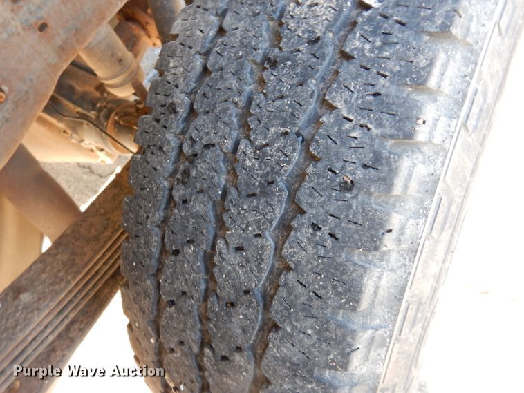 image for item DE4238 2006 Ford F250 Super Duty XL pickup truck