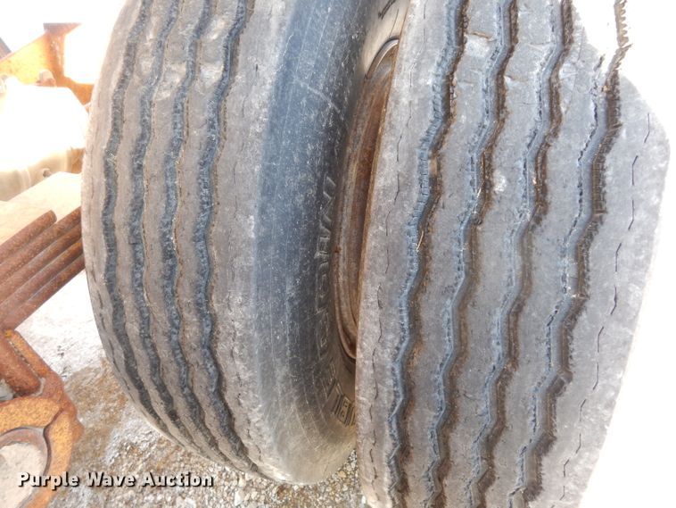 image for item DE4239 1983 Load King 1827XSTD bottom dump trailer