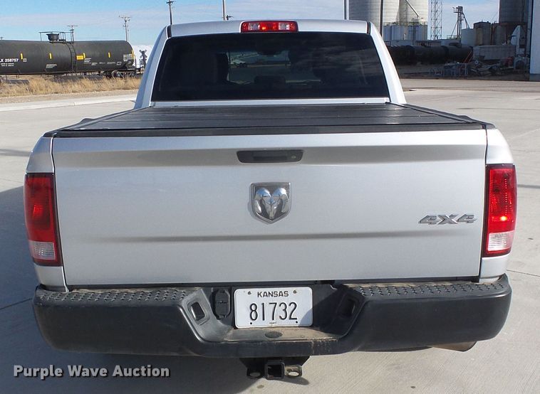 image for item DG0403 2014 Dodge Ram 1500 Crew Cab pickup truck