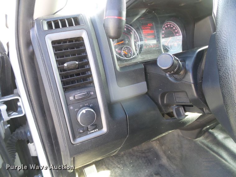 image for item DG0403 2014 Dodge Ram 1500 Crew Cab pickup truck