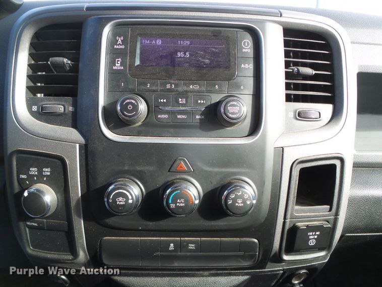 image for item DG0403 2014 Dodge Ram 1500 Crew Cab pickup truck