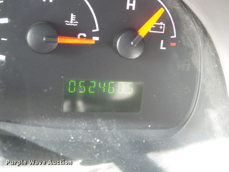 image for item DG0404 2005 Ford E450 ambulance