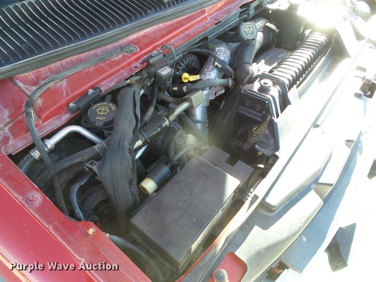 image for item DG0404 2005 Ford E450 ambulance