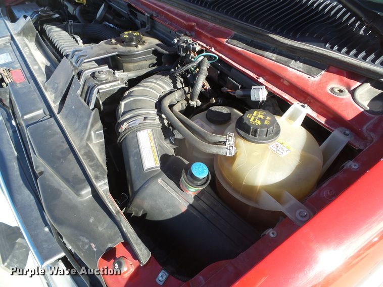 image for item DG0404 2005 Ford E450 ambulance