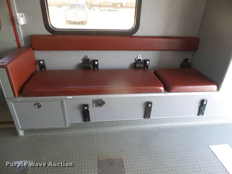 image for item DG0404 2005 Ford E450 ambulance