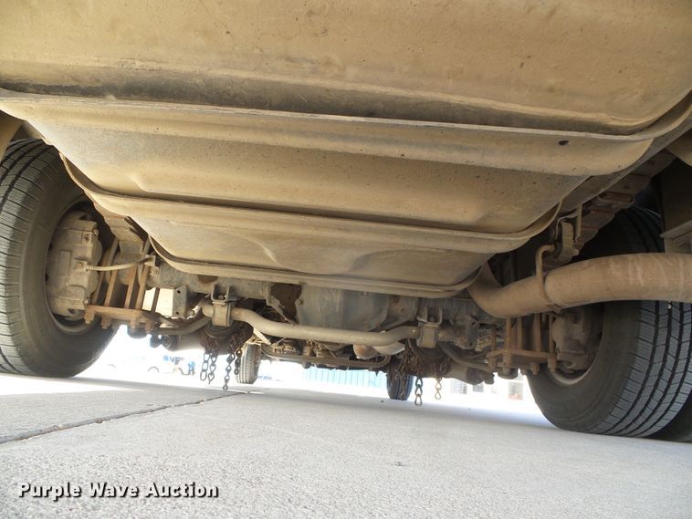 image for item DG0404 2005 Ford E450 ambulance