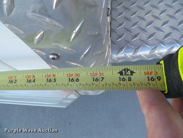 image for item DG0404 2005 Ford E450 ambulance