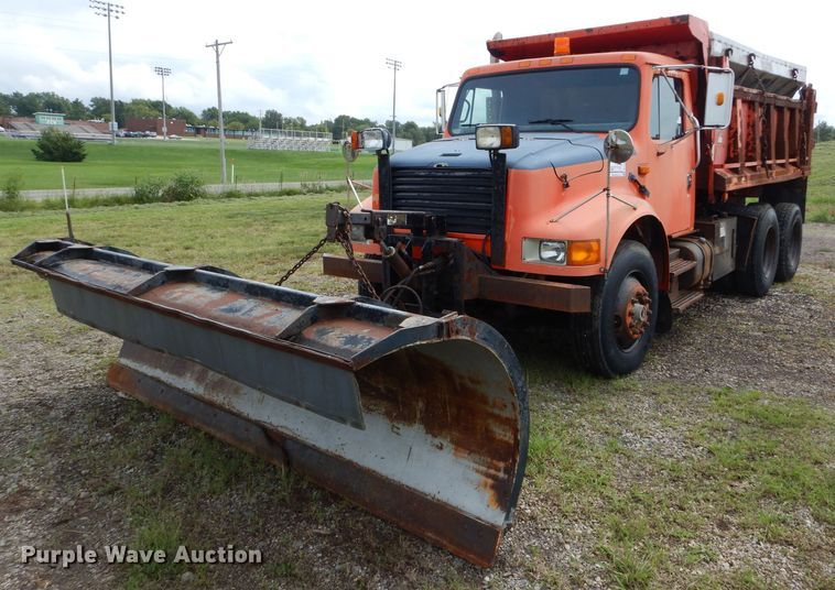 image for item DH2514 1991 International 4900 dump truck