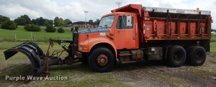 image for item DH2514 1991 International 4900 dump truck