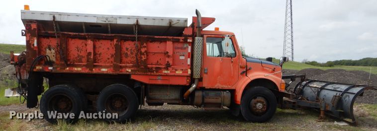 image for item DH2514 1991 International 4900 dump truck