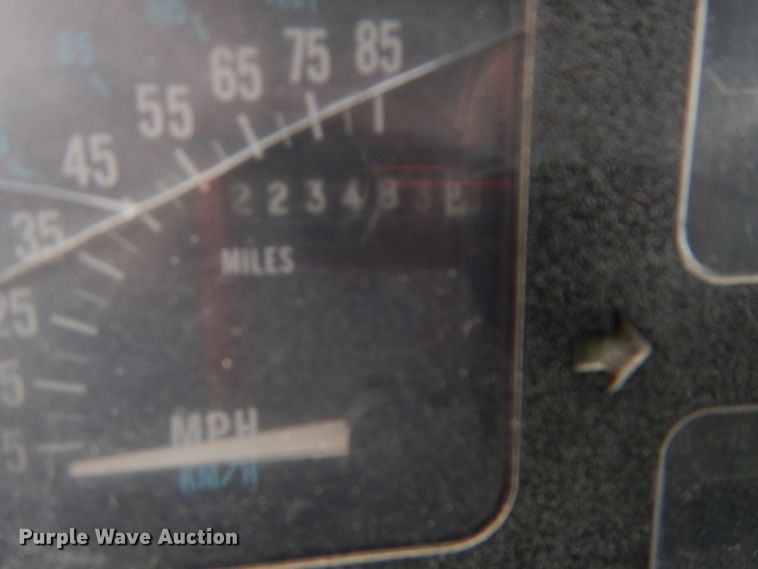 image for item DH2514 1991 International 4900 dump truck