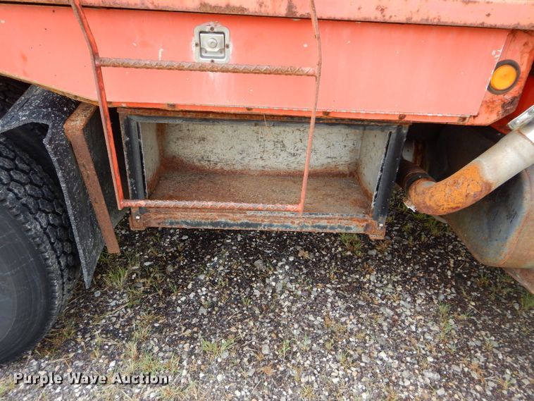 image for item DH2514 1991 International 4900 dump truck