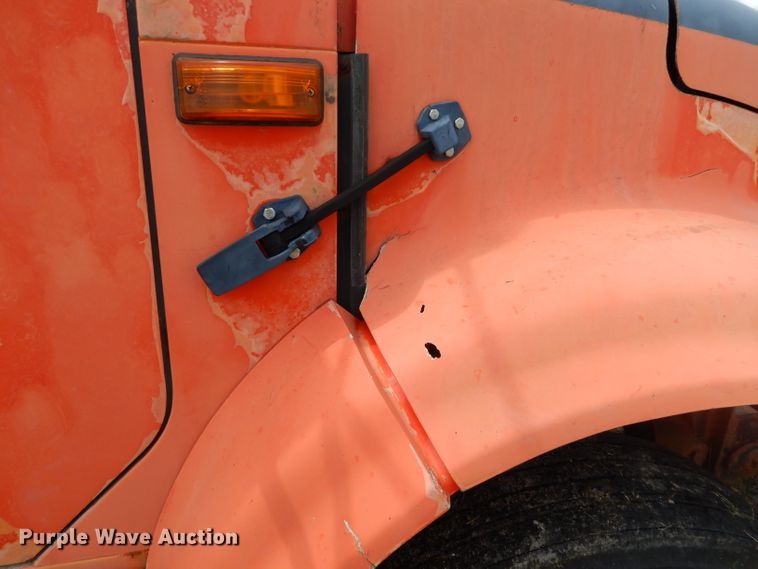 image for item DH2514 1991 International 4900 dump truck