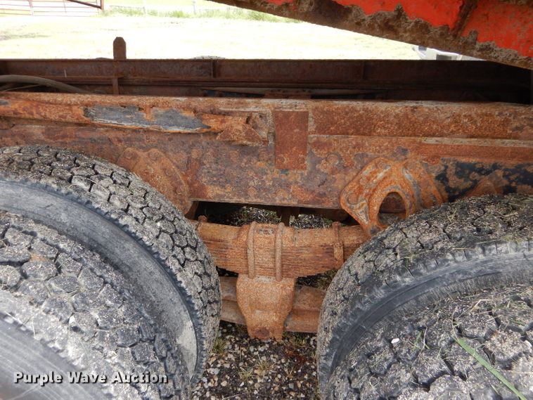 image for item DH2514 1991 International 4900 dump truck