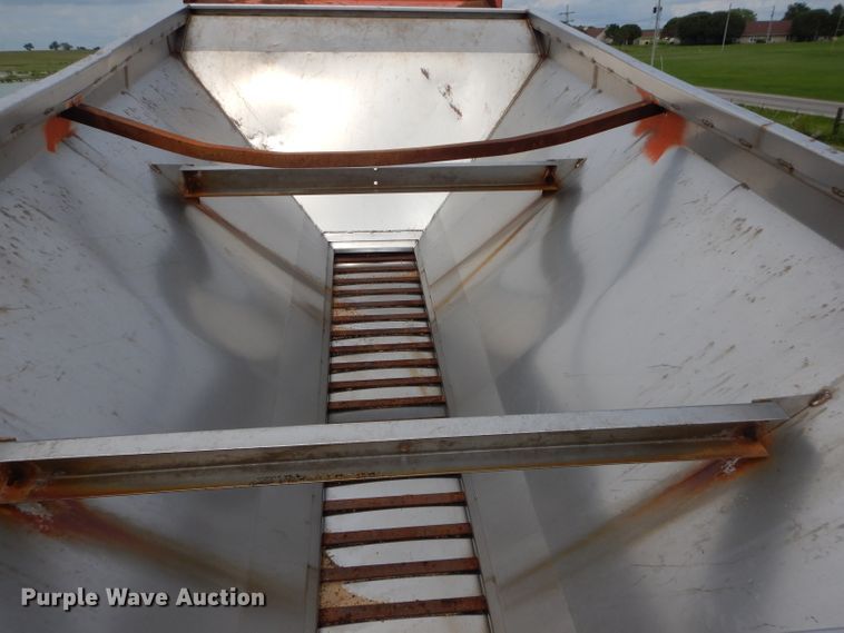 image for item DH2514 1991 International 4900 dump truck