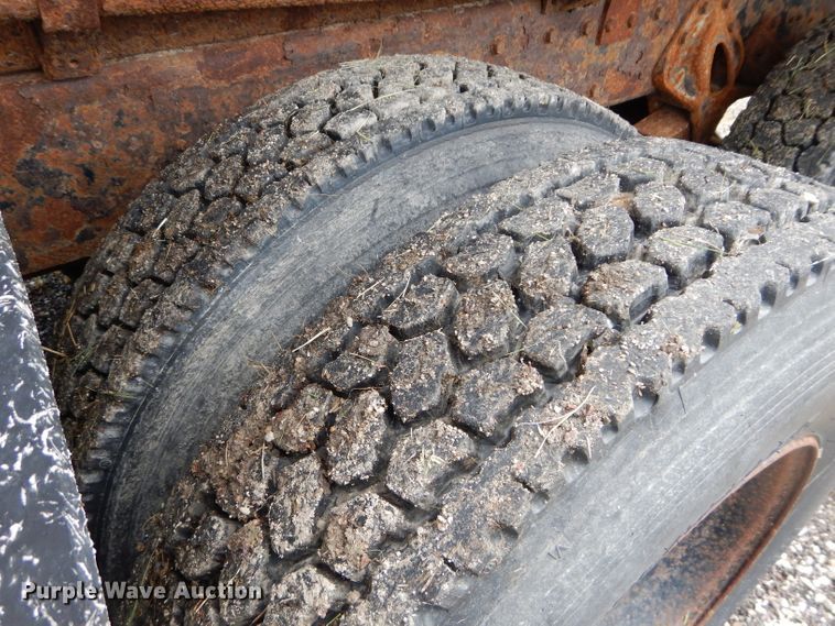 image for item DH2514 1991 International 4900 dump truck