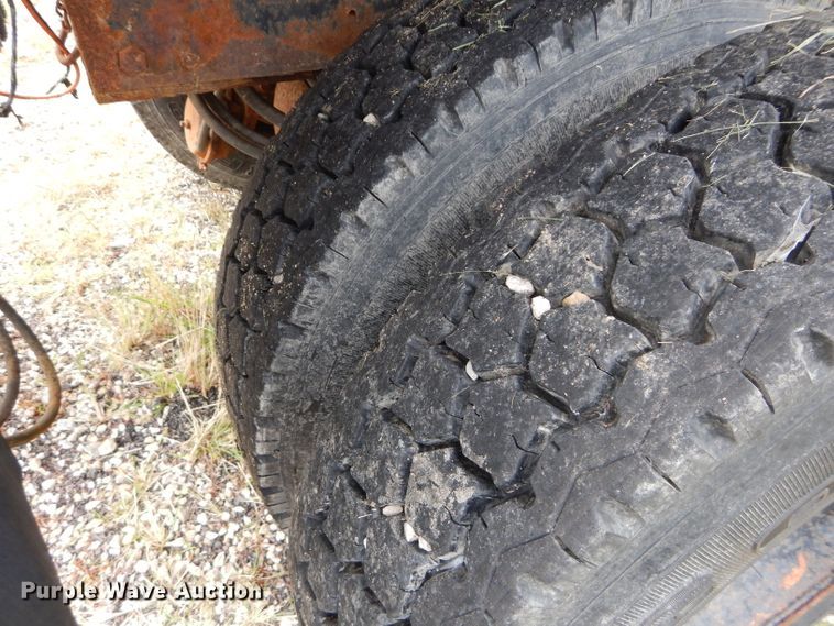 image for item DH2514 1991 International 4900 dump truck