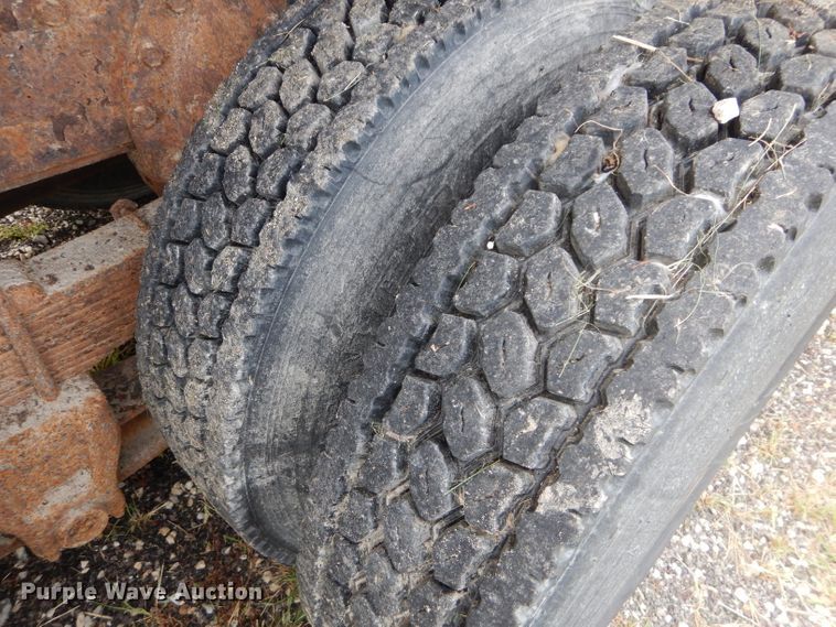 image for item DH2514 1991 International 4900 dump truck