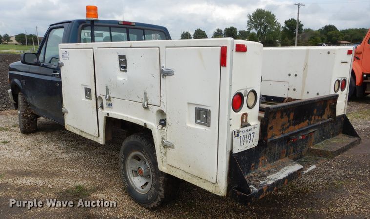 image for item DH2515 1994 Ford F150 utility bed pickup truck