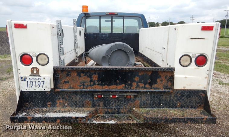 image for item DH2515 1994 Ford F150 utility bed pickup truck