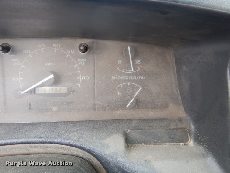 image for item DH2515 1994 Ford F150 utility bed pickup truck