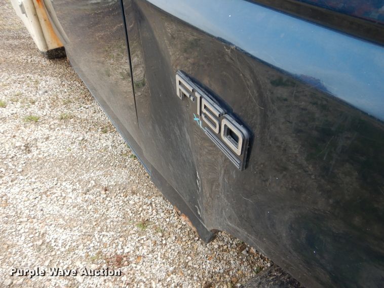 image for item DH2515 1994 Ford F150 utility bed pickup truck