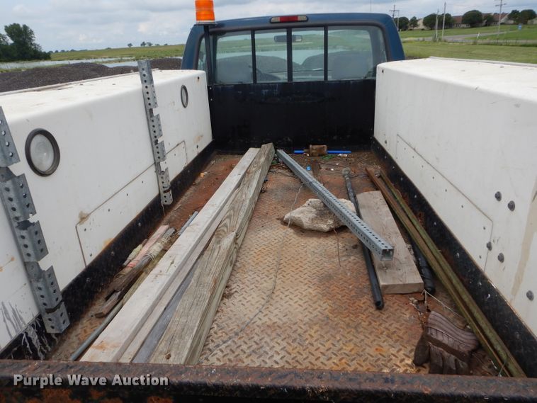 image for item DH2515 1994 Ford F150 utility bed pickup truck