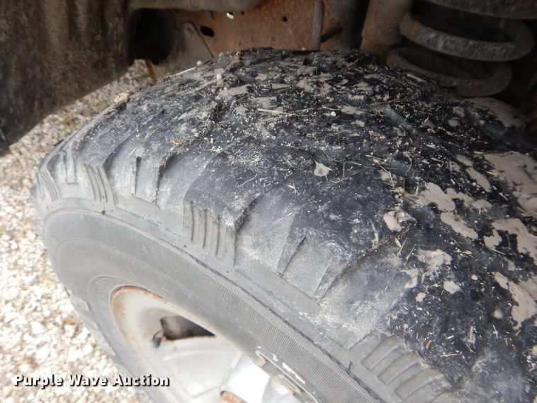 image for item DH2515 1994 Ford F150 utility bed pickup truck