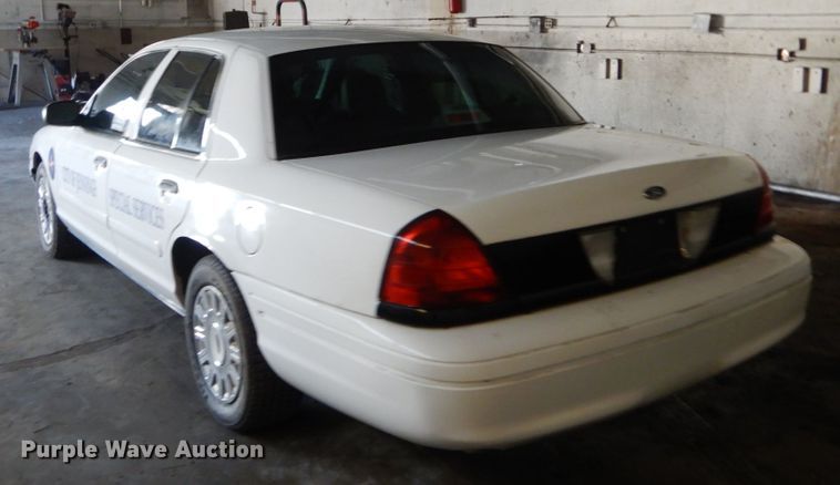 image for item DH5057 2003 Ford Crown Victoria Police Interceptor