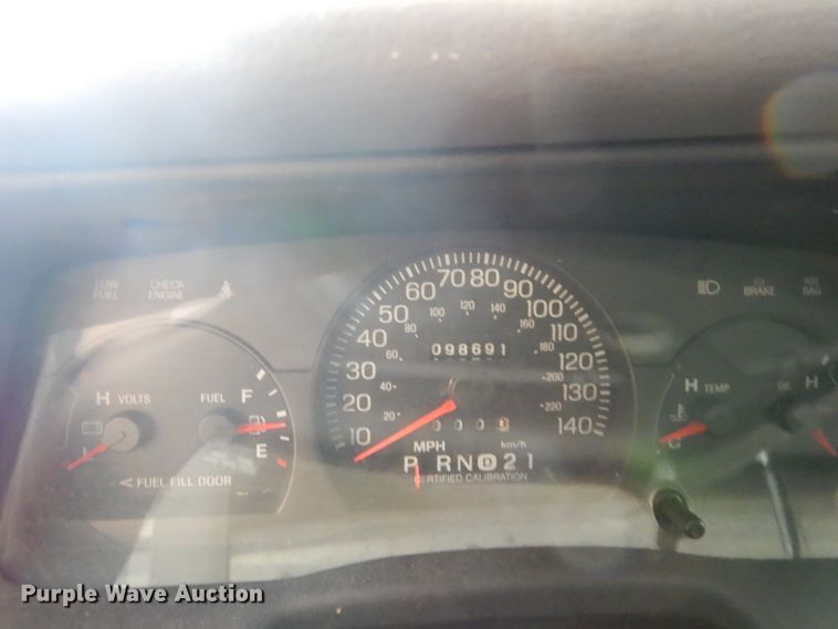 image for item DH5057 2003 Ford Crown Victoria Police Interceptor