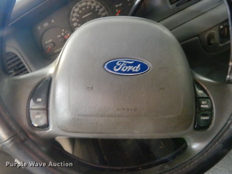 image for item DH5057 2003 Ford Crown Victoria Police Interceptor