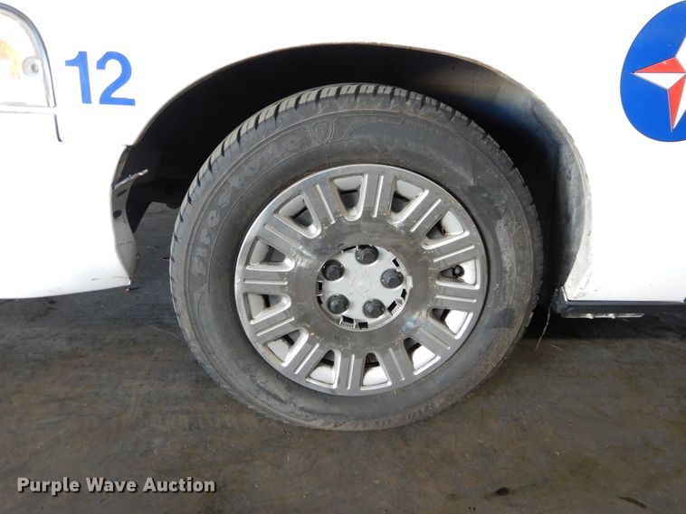 image for item DH5057 2003 Ford Crown Victoria Police Interceptor