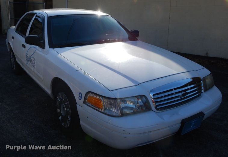 image for item DH5058 2005 Ford Crown Victoria Police Interceptor