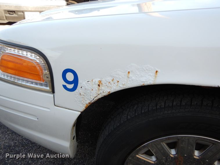 image for item DH5058 2005 Ford Crown Victoria Police Interceptor