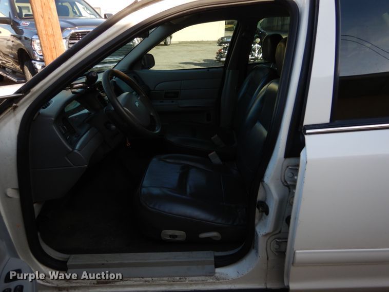 image for item DH5058 2005 Ford Crown Victoria Police Interceptor