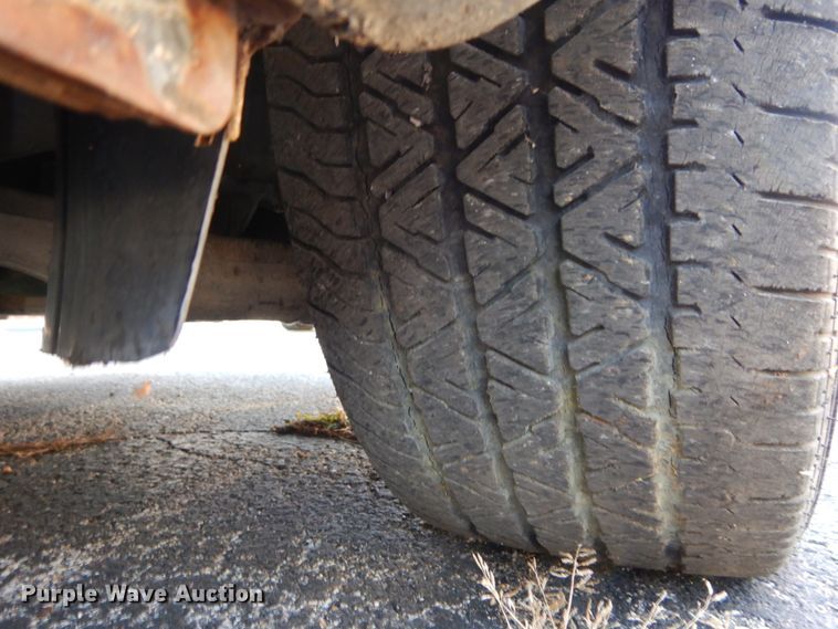 image for item DH5058 2005 Ford Crown Victoria Police Interceptor