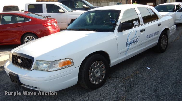 image for item DH5059 2005 Ford Crown Victoria Police Interceptor