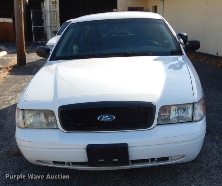 image for item DH5059 2005 Ford Crown Victoria Police Interceptor