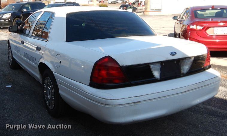 image for item DH5059 2005 Ford Crown Victoria Police Interceptor