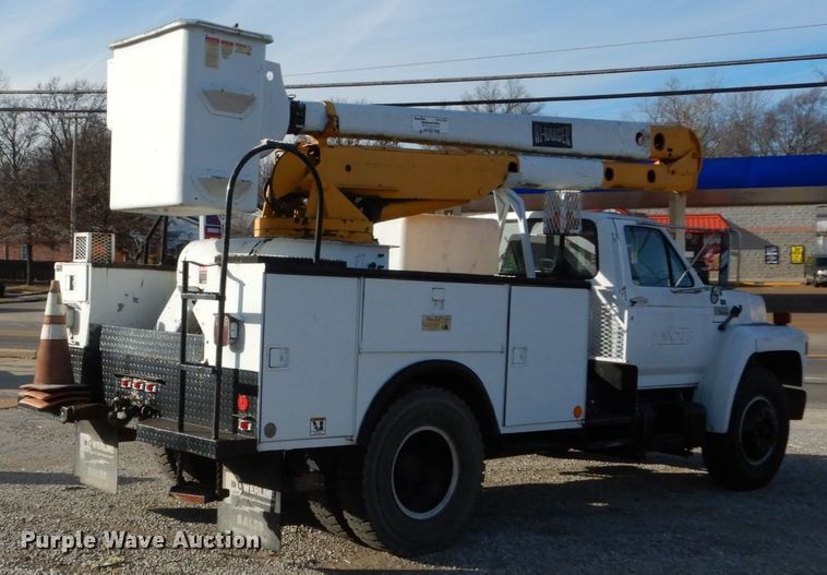 image for item DH5060 1994 Ford F600 bucket truck