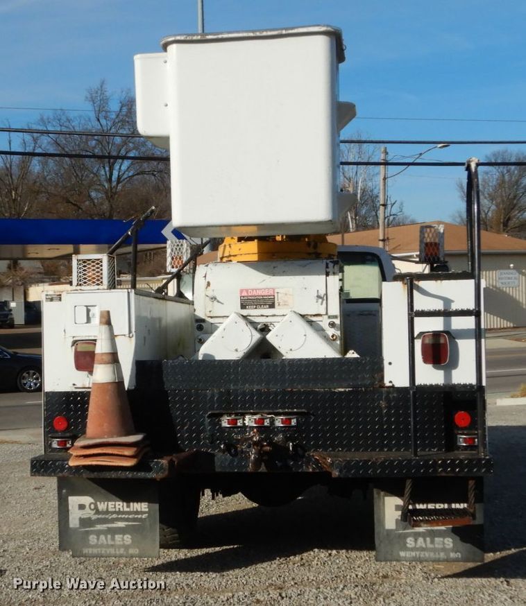 image for item DH5060 1994 Ford F600 bucket truck