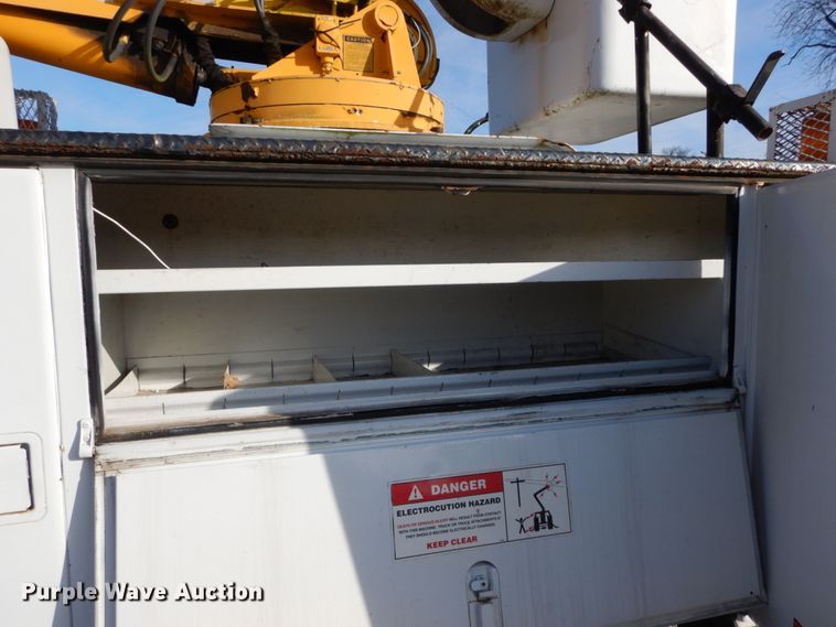 image for item DH5060 1994 Ford F600 bucket truck